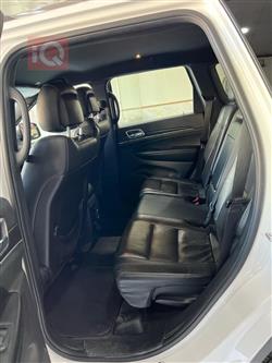 جیپ گراند شیرۆکی